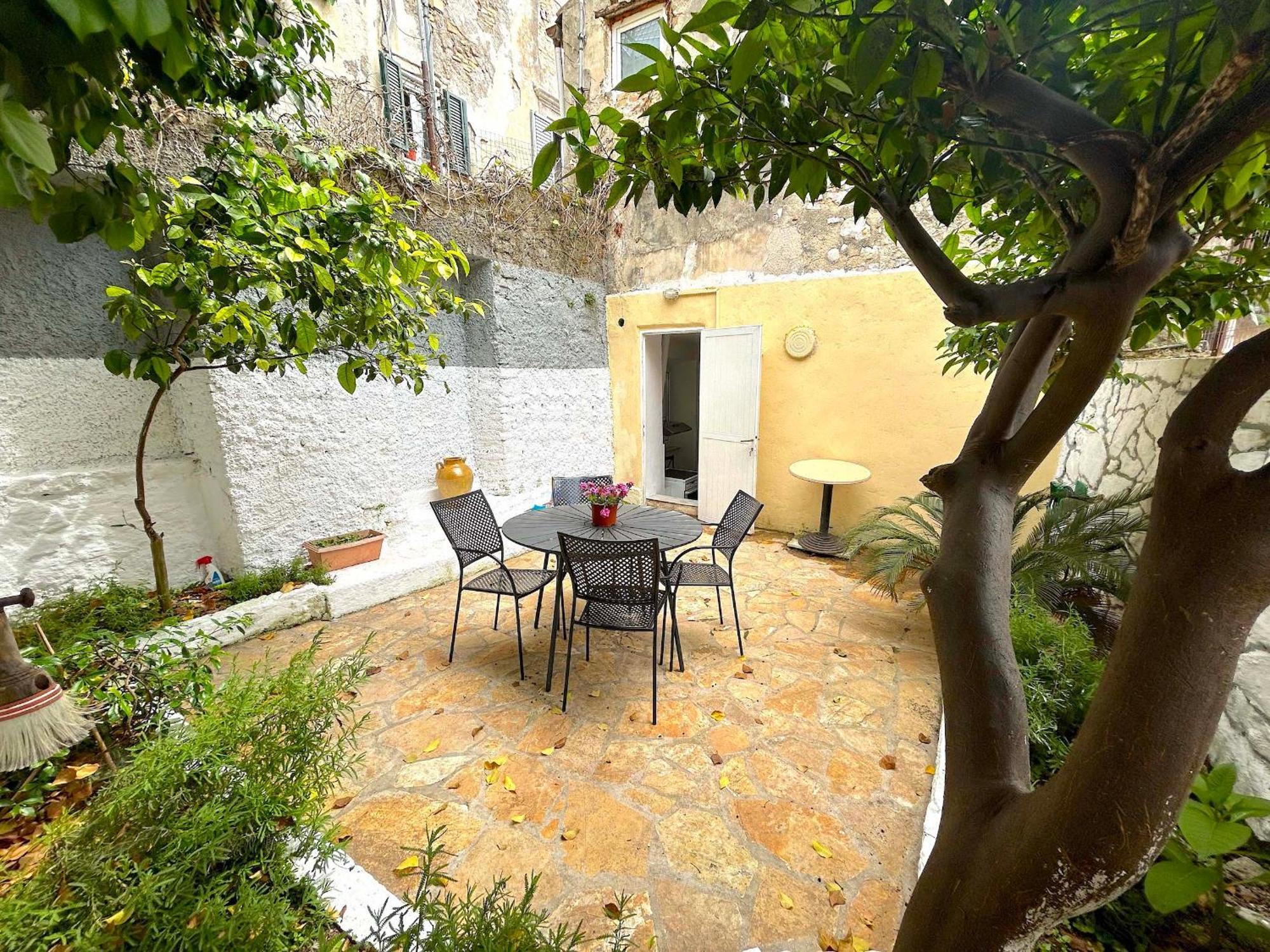 Traditional House With Ivy Garden Corfu  Buitenkant foto